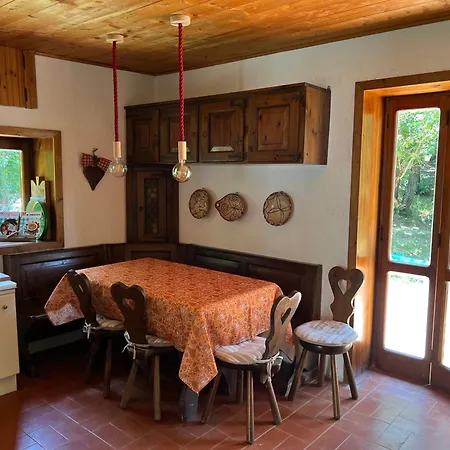 Cascina Pian Dei Grilli, Un Paradiso Nel Parco Delle Capanne Di Marcarolo Holiday home