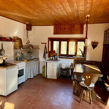 Сasa de vacaciones Cascina Pian Dei Grilli, Un Paradiso Nel Parco Delle Capanne Di Marcarolo Casaleggio Boiro